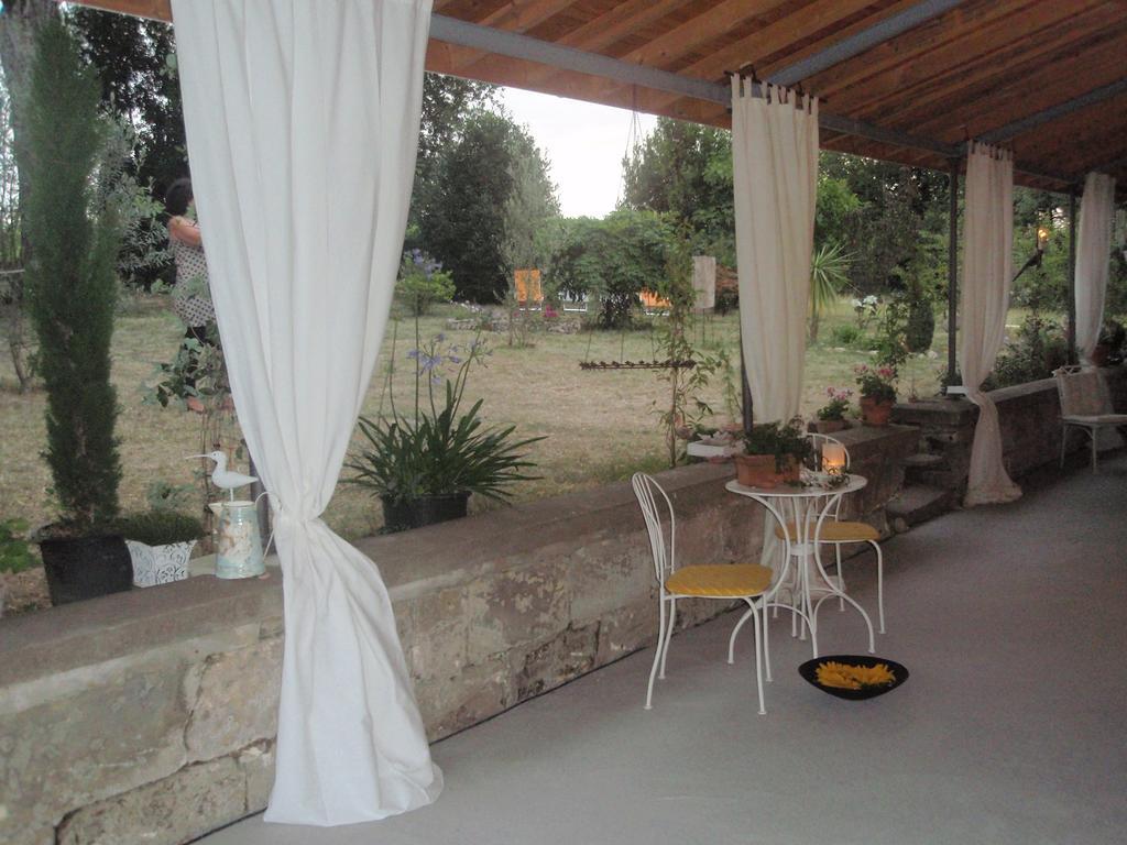 Domaine Mongiron Otel Nérigean Oda fotoğraf